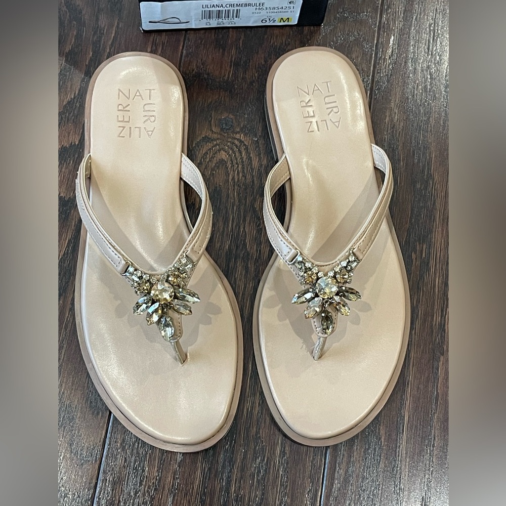 Naturalizer Women Liliana Sandal Slip On Gem Flip000000000000000